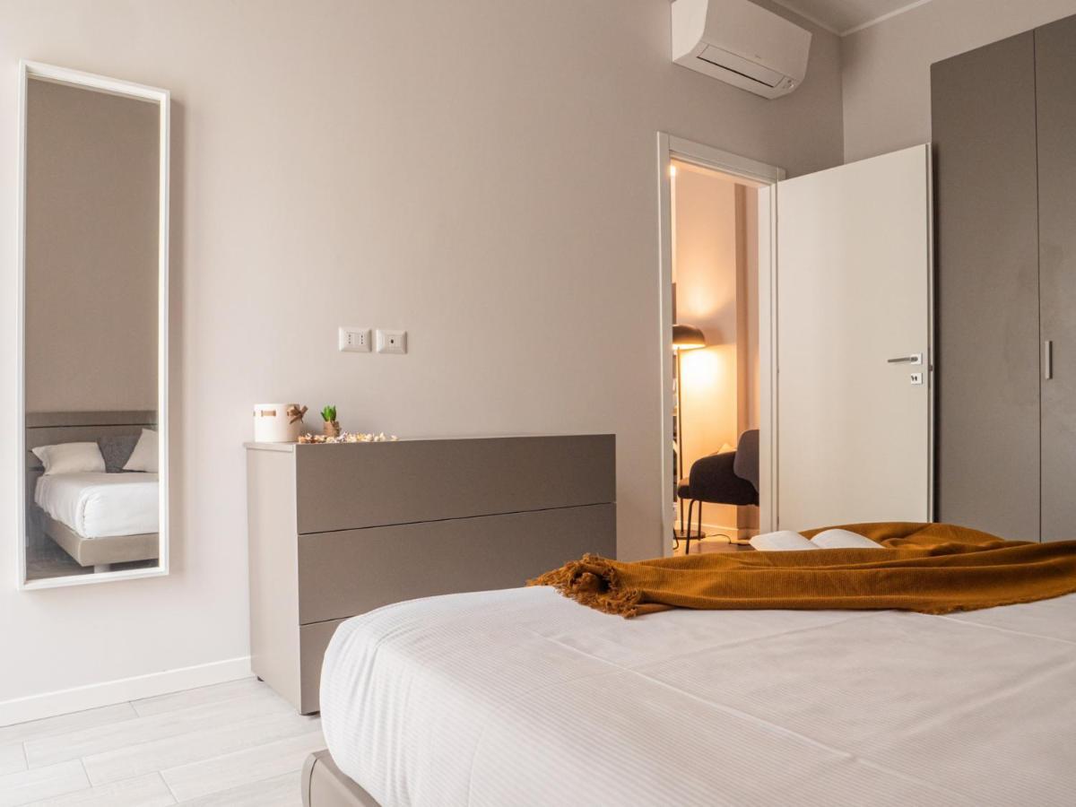 The Best Rent - Apartment With Balcony In Milan Downtown Buitenkant foto